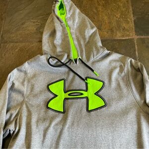 5-2026–Under Armour Gray Hoodie with Neon Green Logo Accent Large Pullover